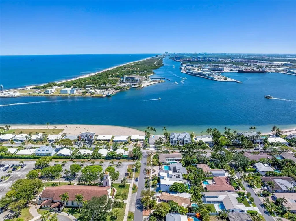 2001 Marietta Drive Fort Lauderdale FL 33316