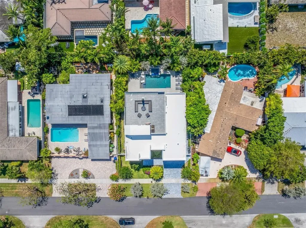 2001 Marietta Drive Fort Lauderdale FL 33316