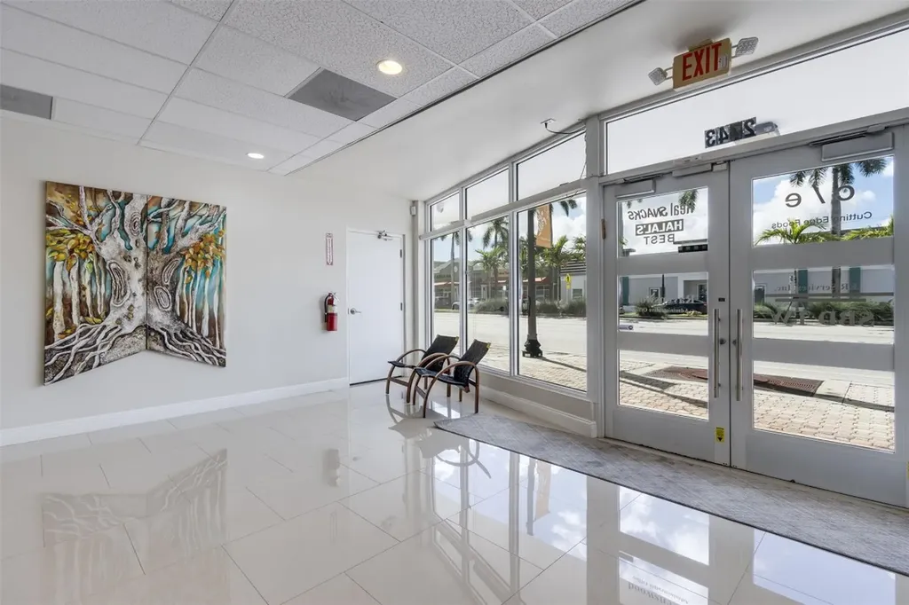 2743 Hollywood Boulevard Hollywood FL 33020