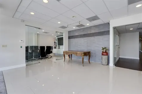 2743 Hollywood Boulevard Hollywood FL 33020
