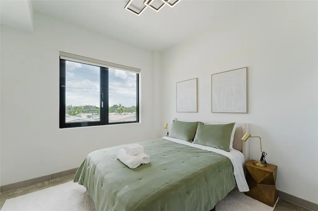 2750 Griffin Road Fort Lauderdale FL 33312