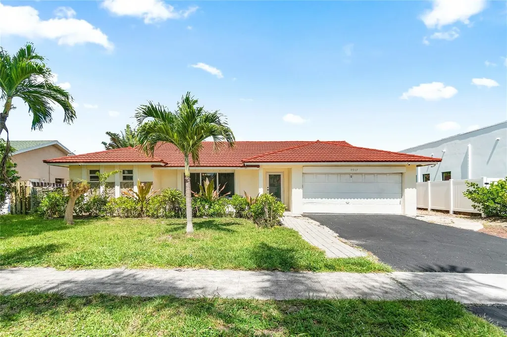 7517 W Country Club Boulevard Boca Raton FL 33487