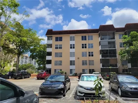 4158 Inverrary Drive Lauderhill FL 33319