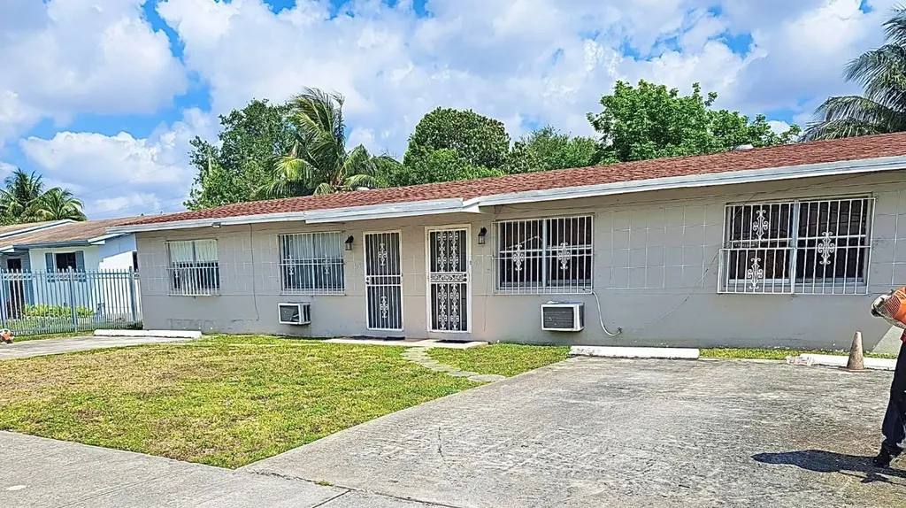 1031 NW 101st Street Miami FL 33150