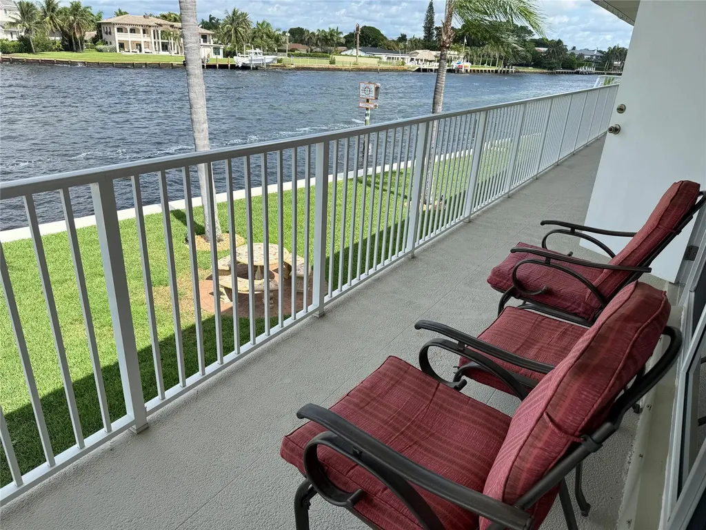 1105 S Riverside Drive Pompano Beach FL 33062