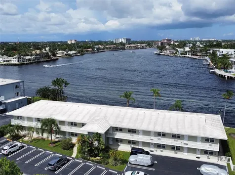 1105 S Riverside Drive Pompano Beach FL 33062