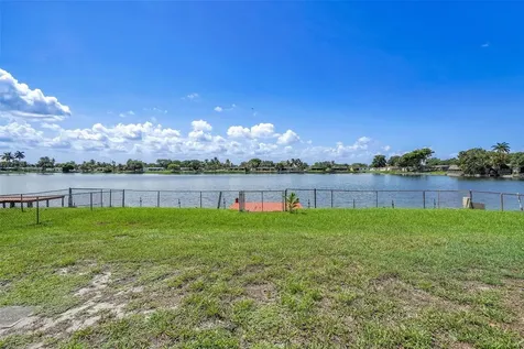 8720 Pasadena Boulevard Pembroke Pines FL 33024