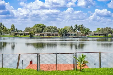 8720 Pasadena Boulevard Pembroke Pines FL 33024