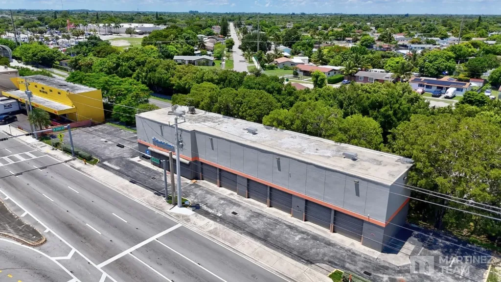 20390 S Dixie Highway Cutler Bay FL 33189