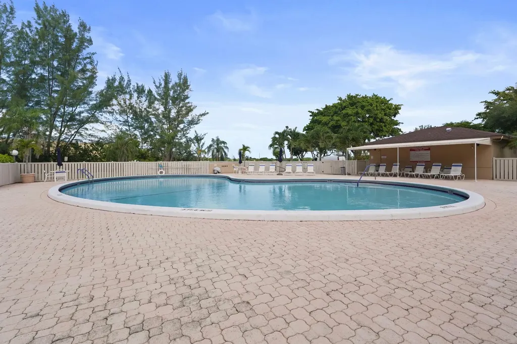 4550 NW 18th Avenue Deerfield Beach FL 33064
