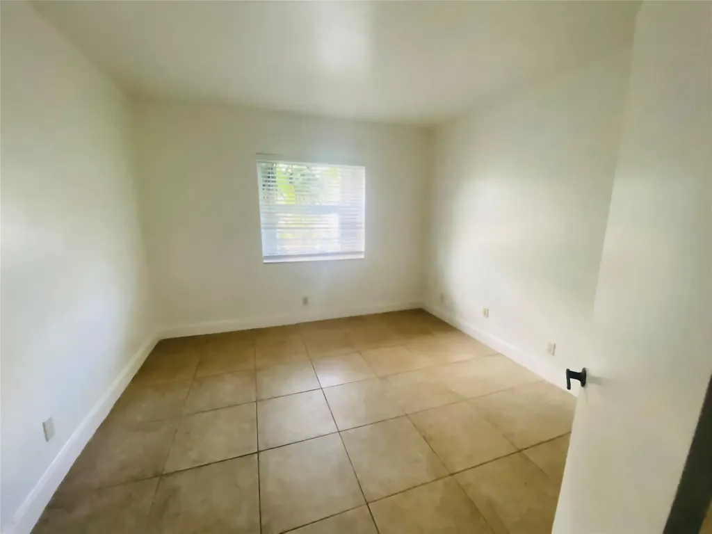 495 SE 8th Street Deerfield Beach FL 33441