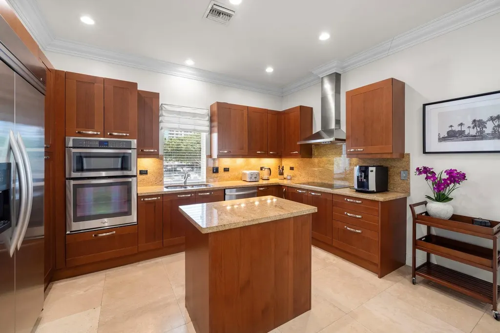 514 N Birch Road Fort Lauderdale FL 33304
