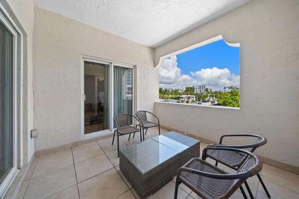 514 N Birch Road Fort Lauderdale FL 33304