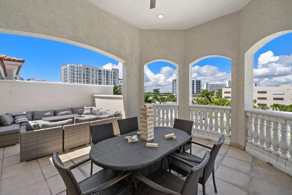 514 N Birch Road Fort Lauderdale FL 33304