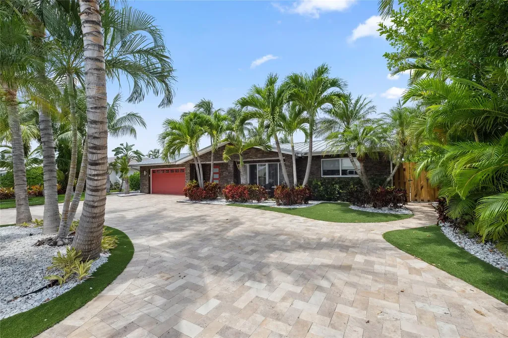 2761 NE 57th Court Fort Lauderdale FL 33308