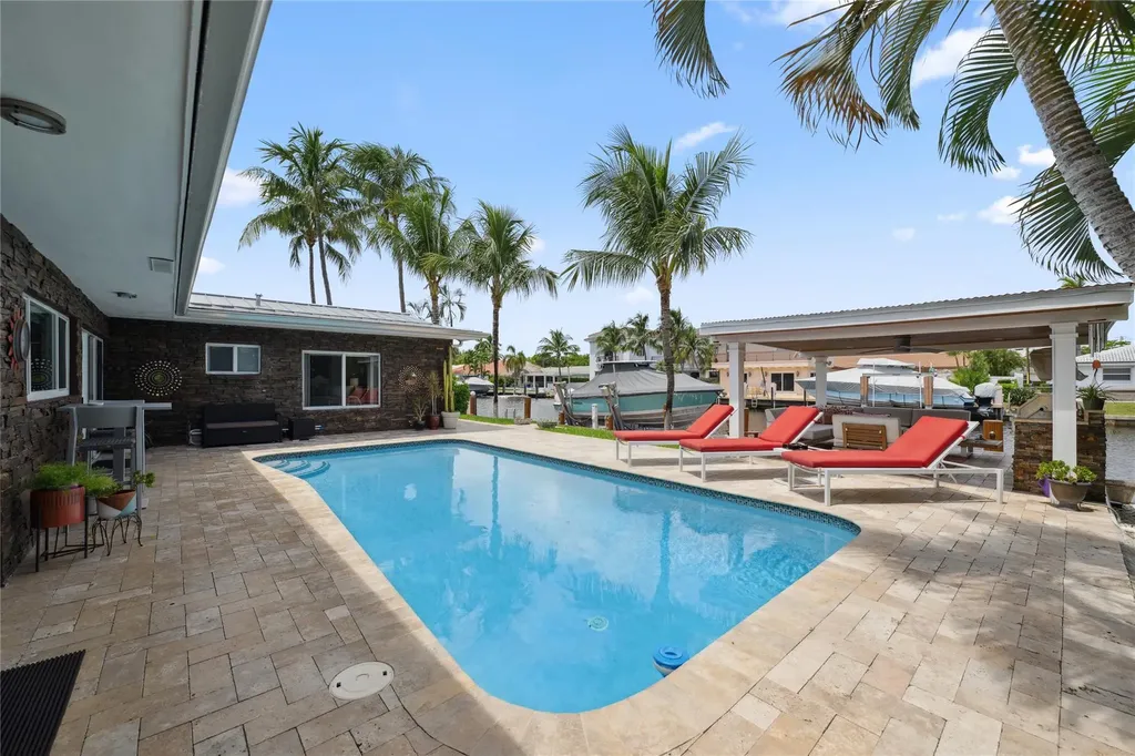 2761 NE 57th Court Fort Lauderdale FL 33308