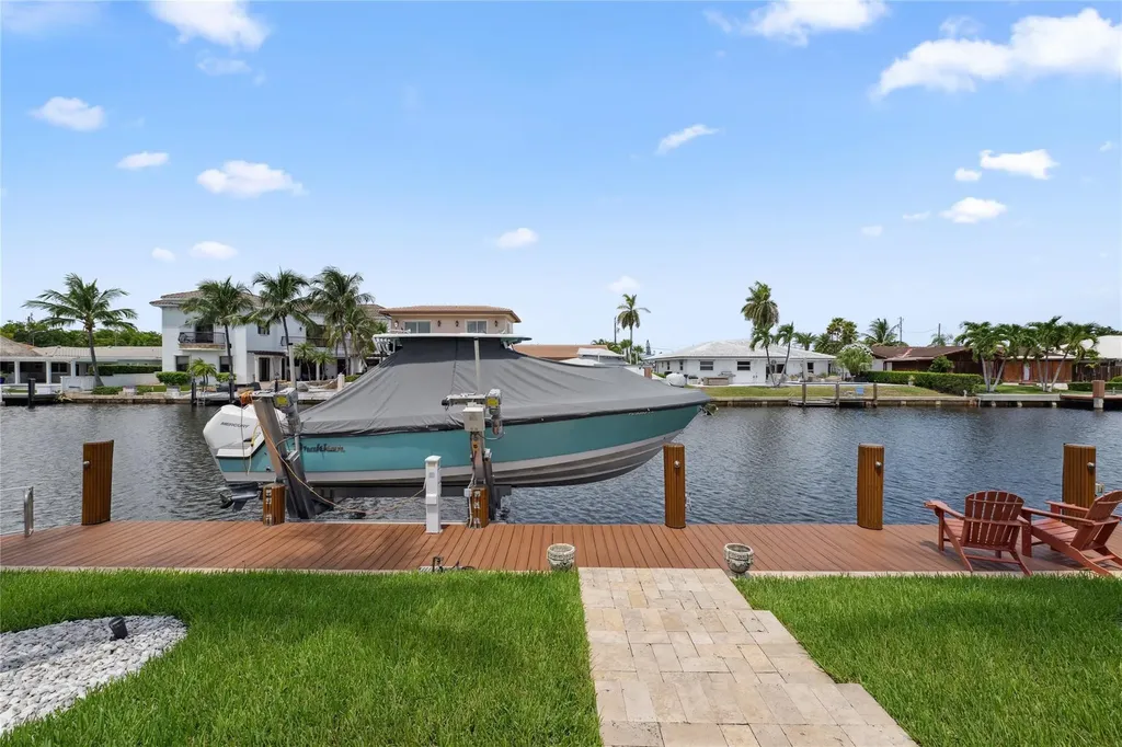 2761 NE 57th Court Fort Lauderdale FL 33308
