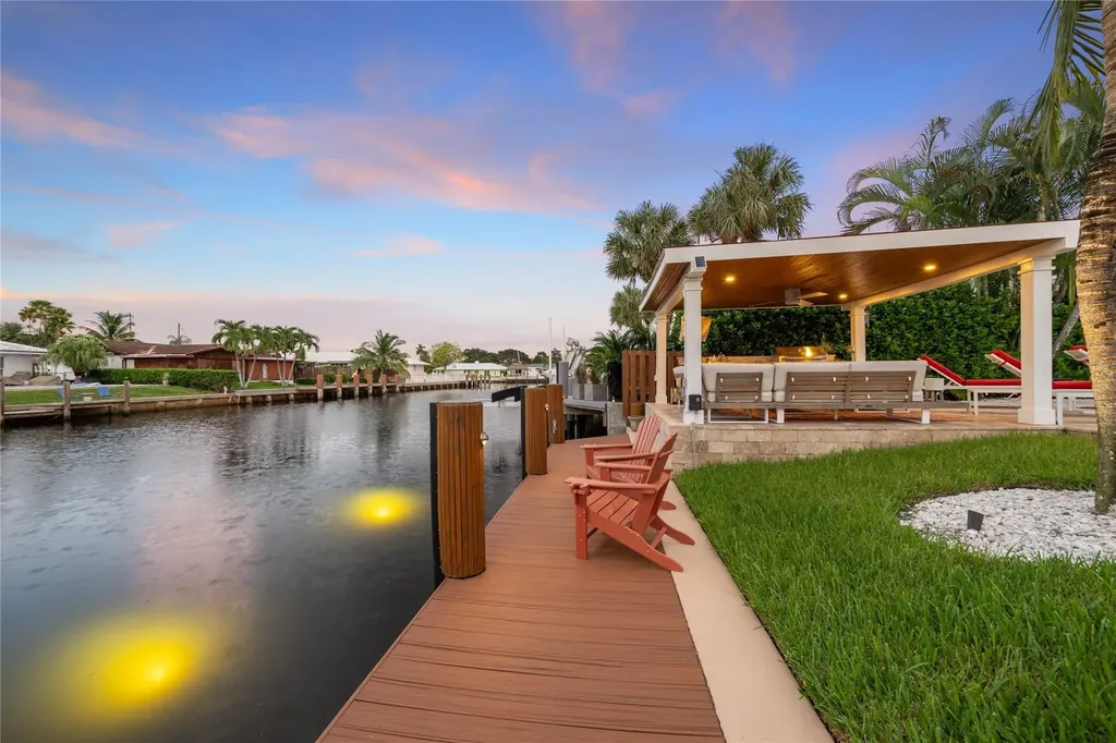 2761 NE 57th Court Fort Lauderdale FL 33308