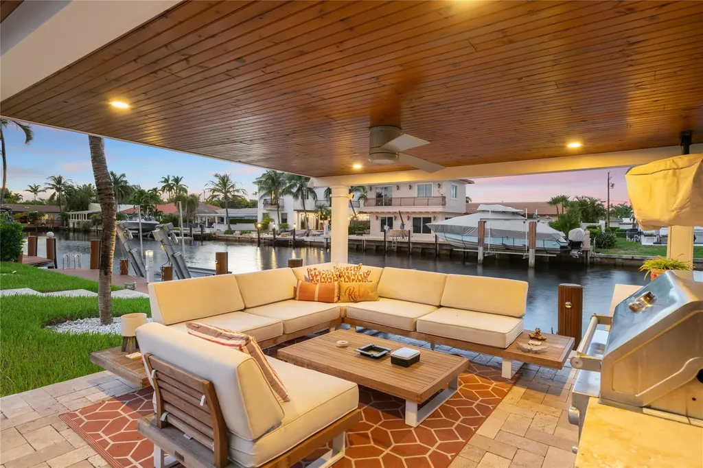 2761 NE 57th Court Fort Lauderdale FL 33308