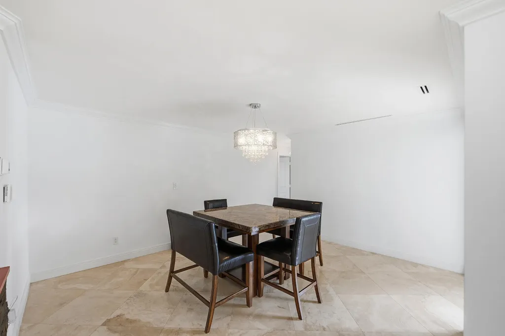 2761 NE 57th Court Fort Lauderdale FL 33308