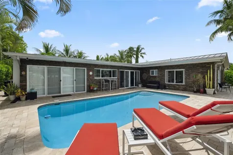 2761 NE 57th Court Fort Lauderdale FL 33308