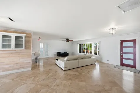 2761 NE 57th Court Fort Lauderdale FL 33308
