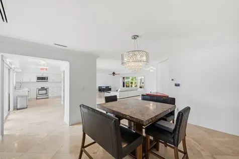 2761 NE 57th Court Fort Lauderdale FL 33308