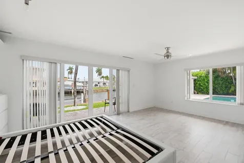 2761 NE 57th Court Fort Lauderdale FL 33308