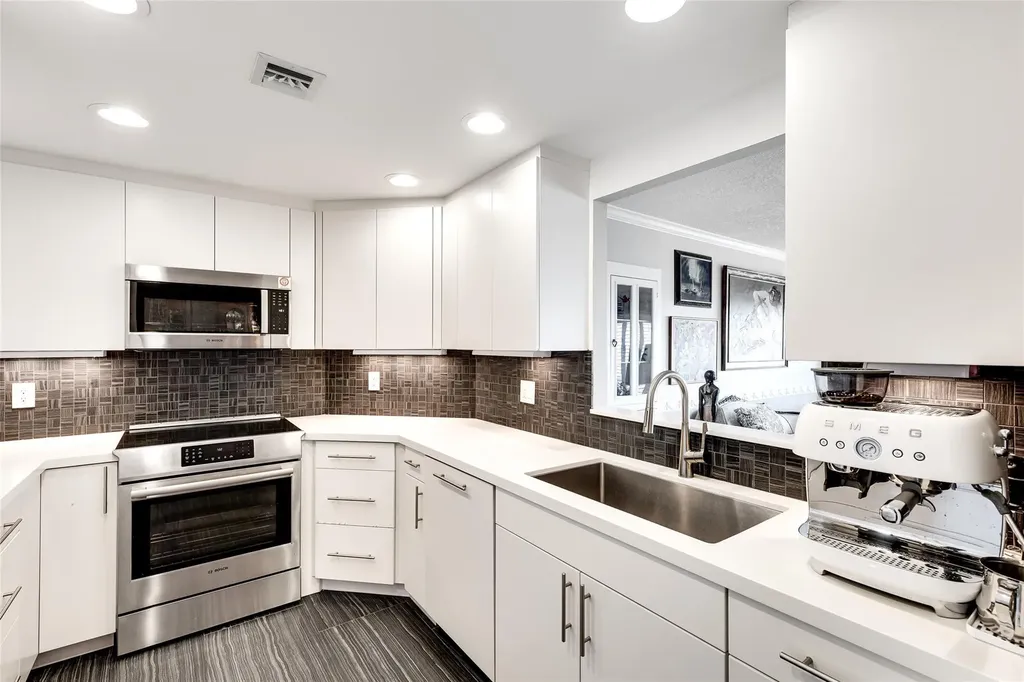 2500 E Las Olas Boulevard Fort Lauderdale FL 33301