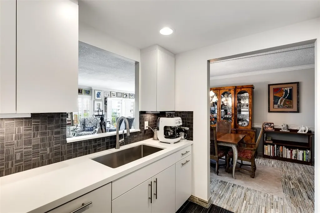 2500 E Las Olas Boulevard Fort Lauderdale FL 33301