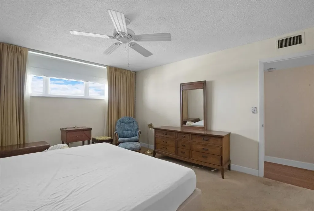 3100 NE 49th Street Fort Lauderdale FL 33308