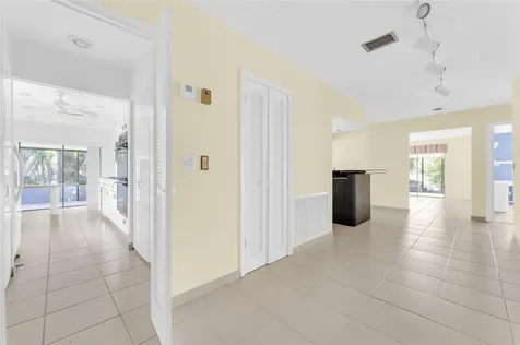 21180 Juego Circle Boca Raton FL 33433