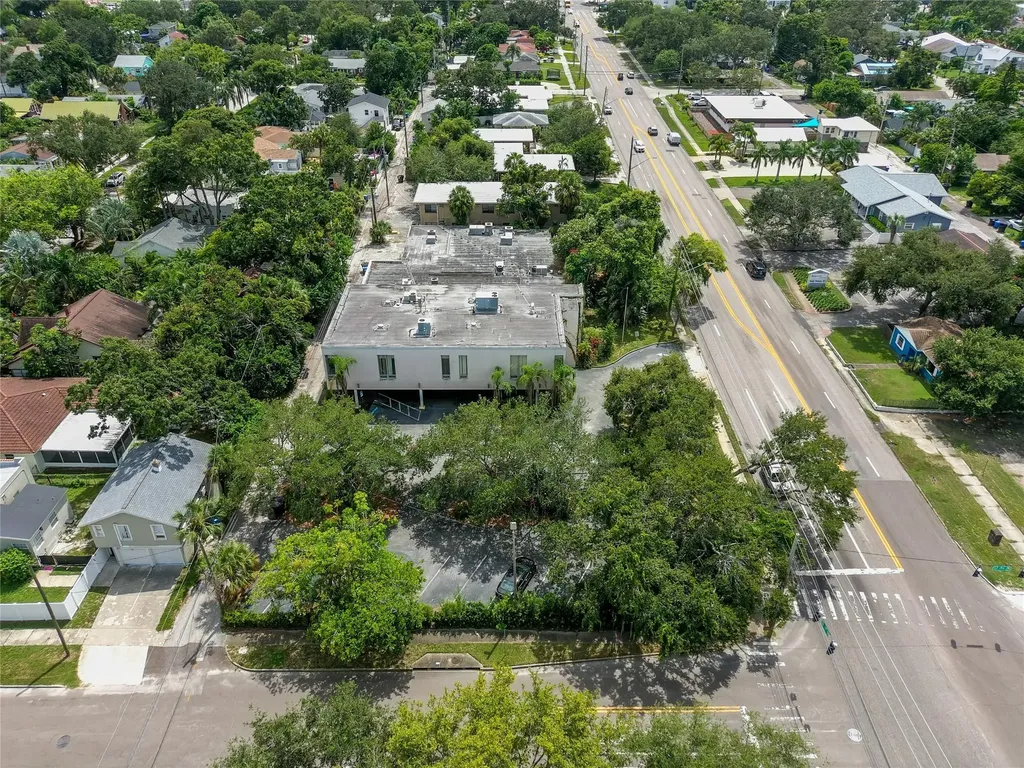 1213 N 16th Street St. Petersburg FL 33705