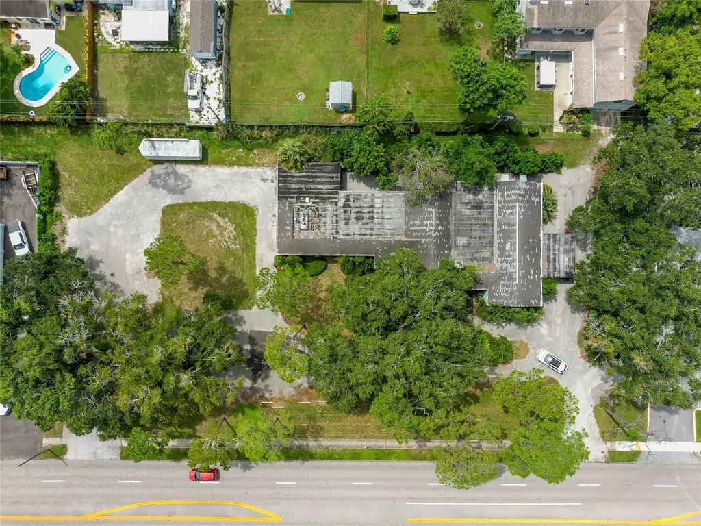 1213 N 16th Street St. Petersburg FL 33705