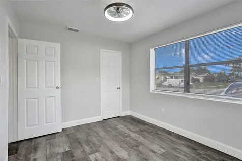 2501 NW 87th Avenue Sunrise FL 33322