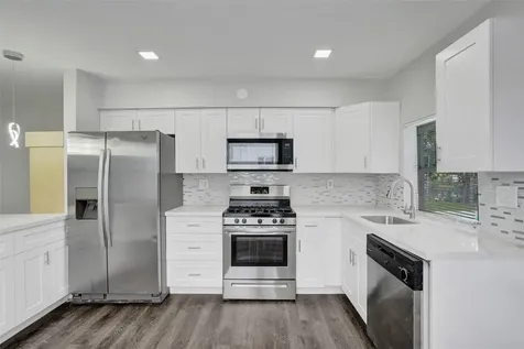 2501 NW 87th Avenue Sunrise FL 33322