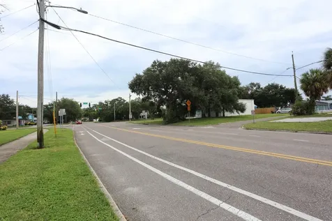 N 17th Street St. Petersburg FL 33713