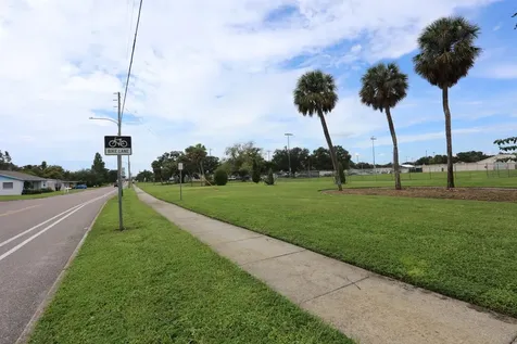 N 17th Street St. Petersburg FL 33713