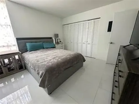 2350 NE 135th Street North Miami FL 33181