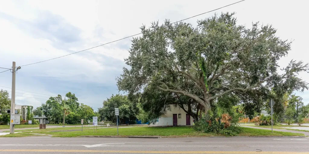 1246 N 16th Street St. Petersburg FL 33705