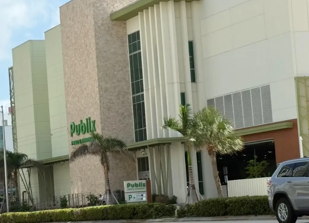 3001 S Ocean Drive Hollywood FL 33019