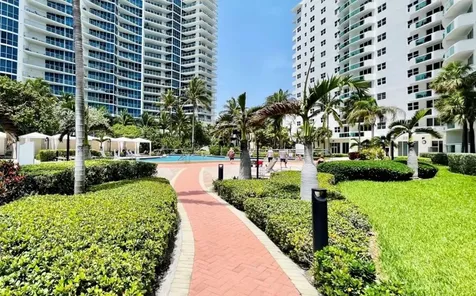 3001 S Ocean Drive Hollywood FL 33019