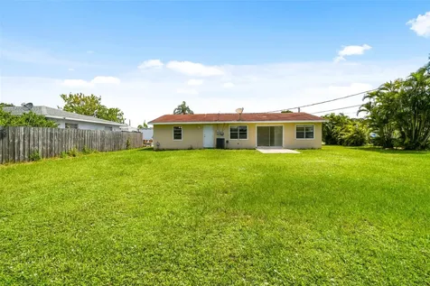 458 SE Galleon Lane Port St Lucie FL 34983