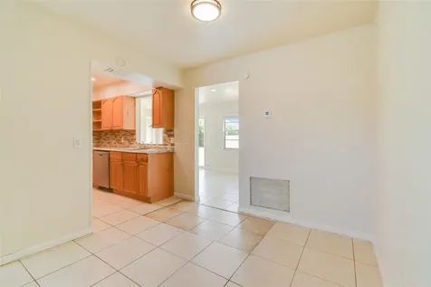 458 SE Galleon Lane Port St Lucie FL 34983