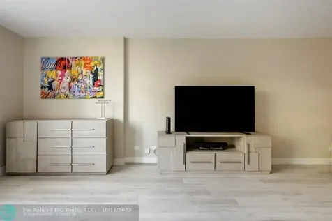 2301 Collins Avenue Miami Beach FL 33139