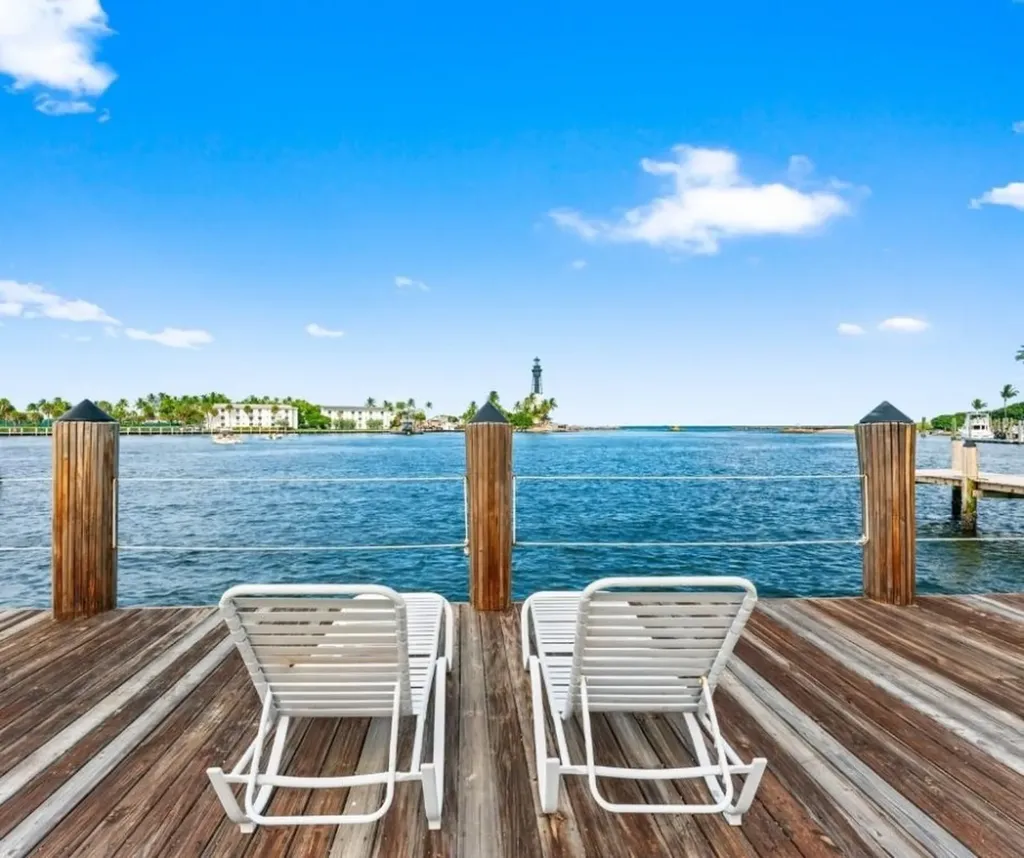 2508 Bay Drive Pompano Beach FL 33062