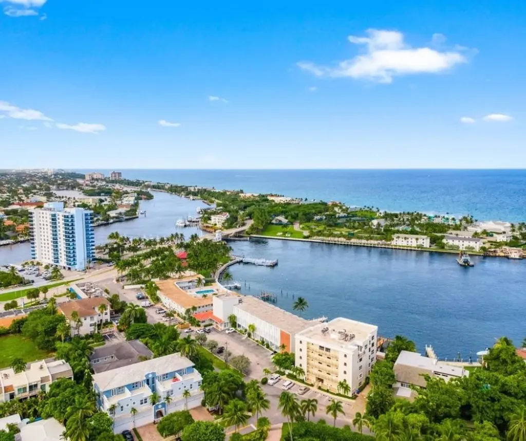2508 Bay Drive Pompano Beach FL 33062