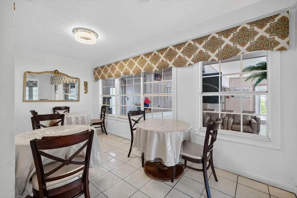 1700 NE 5 Street Fort Lauderdale FL 33301