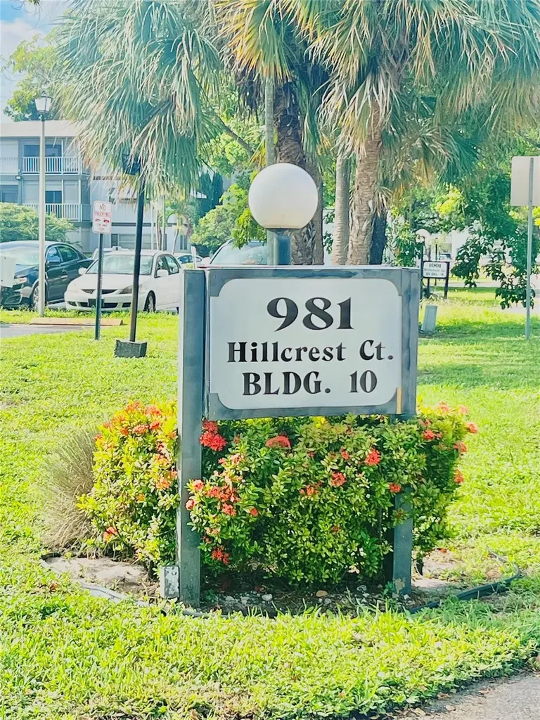 981 Hillcrest Court Hollywood FL 33021