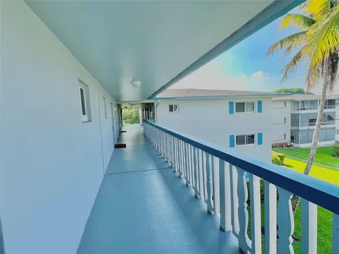 981 Hillcrest Court Hollywood FL 33021